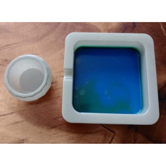 Homemade Resin Ashtray Green Gray & Blue & Trinket Bowl Home Gift Unique New - Picture 2 of 4